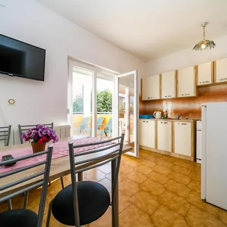 Bozena - Two Bedroom Apartmán *