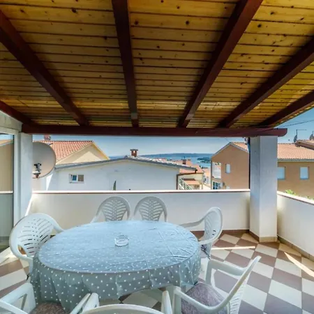 Bozena - Two Bedroom Apartmán Krk Town