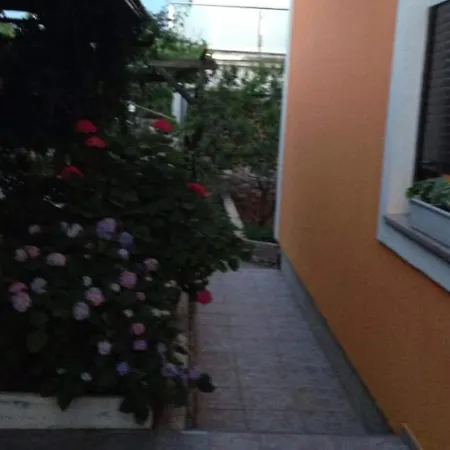 Bozena - Two Bedroom Apartmán Krk Town